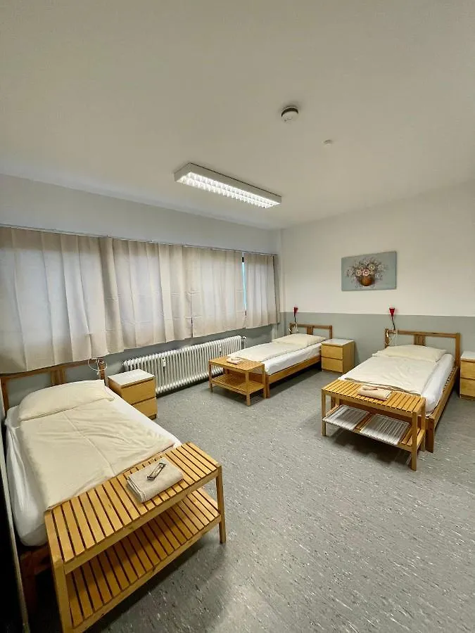 Hostel Pension Messe Feldkirchen  Deutschland